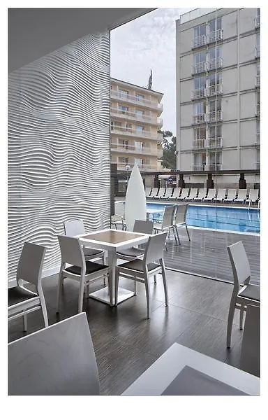 Mediterranean Sand Hotel Lloret de Mar